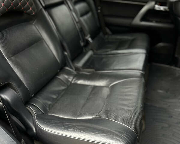 Чорний Тойота Ленд Крузер, об'ємом двигуна 4.5 л та пробігом 261 тис. км за 31500 $, фото 31 на Automoto.ua