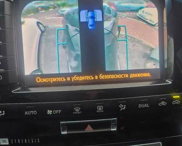 Чорний Тойота Ленд Крузер, об'ємом двигуна 4.46 л та пробігом 300 тис. км за 33000 $, фото 16 на Automoto.ua