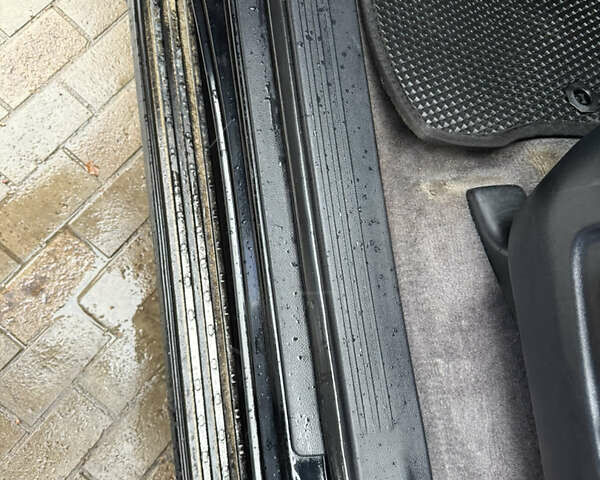 Чорний Тойота Ленд Крузер, об'ємом двигуна 4.46 л та пробігом 149 тис. км за 29500 $, фото 18 на Automoto.ua