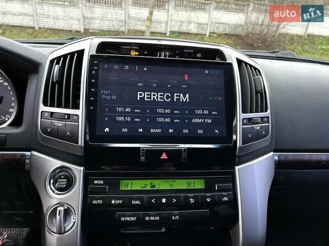 Черный Тойота Ленд Крузер, объемом двигателя 4.46 л и пробегом 149 тыс. км за 34700 $, фото 39 на Automoto.ua