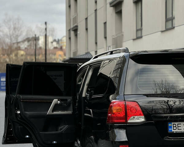 Чорний Тойота Ленд Крузер, об'ємом двигуна 4.46 л та пробігом 285 тис. км за 27800 $, фото 13 на Automoto.ua