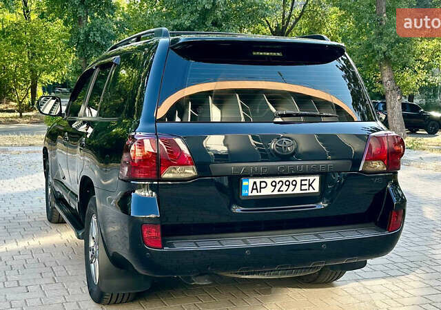 Чорний Тойота Ленд Крузер, об'ємом двигуна 4.46 л та пробігом 290 тис. км за 39000 $, фото 7 на Automoto.ua