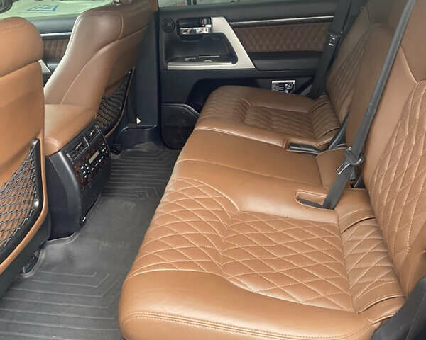 Черный Тойота Ленд Крузер, объемом двигателя 4.5 л и пробегом 200 тыс. км за 27000 $, фото 8 на Automoto.ua