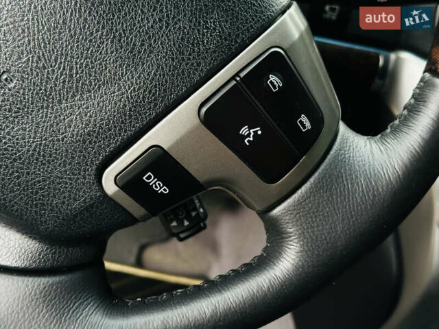 Черный Тойота Ленд Крузер, объемом двигателя 4.61 л и пробегом 197 тыс. км за 34500 $, фото 31 на Automoto.ua