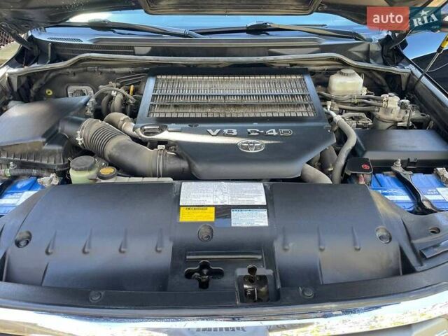 Черный Тойота Ленд Крузер, объемом двигателя 4.46 л и пробегом 129 тыс. км за 41000 $, фото 21 на Automoto.ua