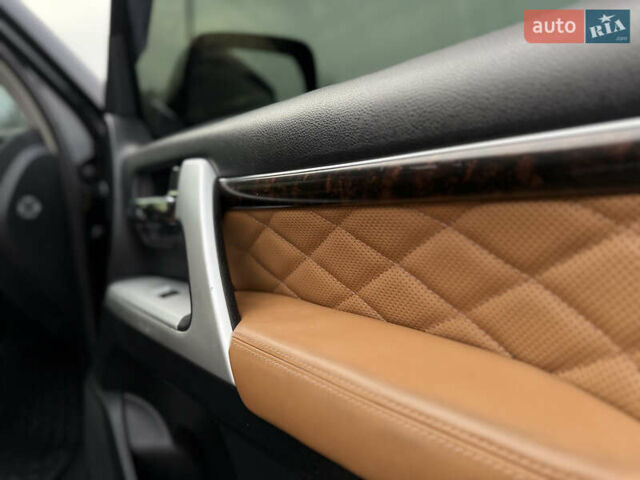 Черный Тойота Ленд Крузер, объемом двигателя 0 л и пробегом 219 тыс. км за 29600 $, фото 19 на Automoto.ua