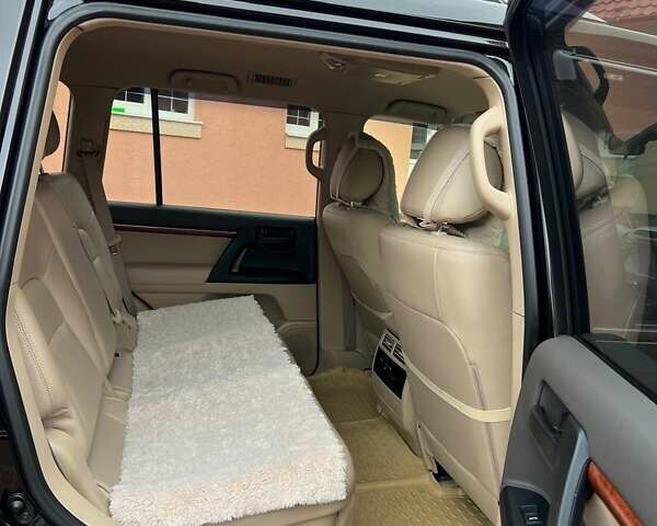 Чорний Тойота Ленд Крузер, об'ємом двигуна 4.46 л та пробігом 76 тис. км за 32000 $, фото 7 на Automoto.ua