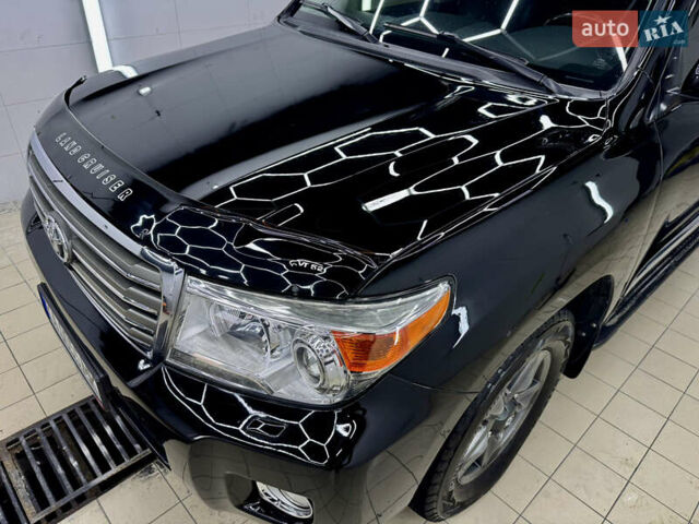 Черный Тойота Ленд Крузер, объемом двигателя 4.5 л и пробегом 318 тыс. км за 28990 $, фото 9 на Automoto.ua