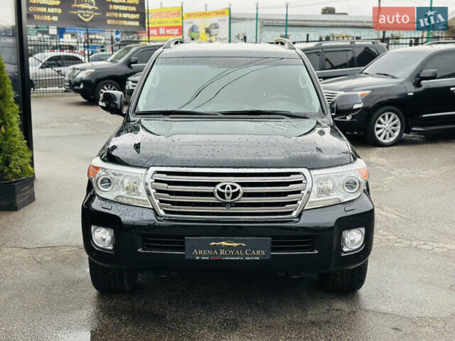Черный Тойота Ленд Крузер, объемом двигателя 4.61 л и пробегом 197 тыс. км за 34500 $, фото 7 на Automoto.ua