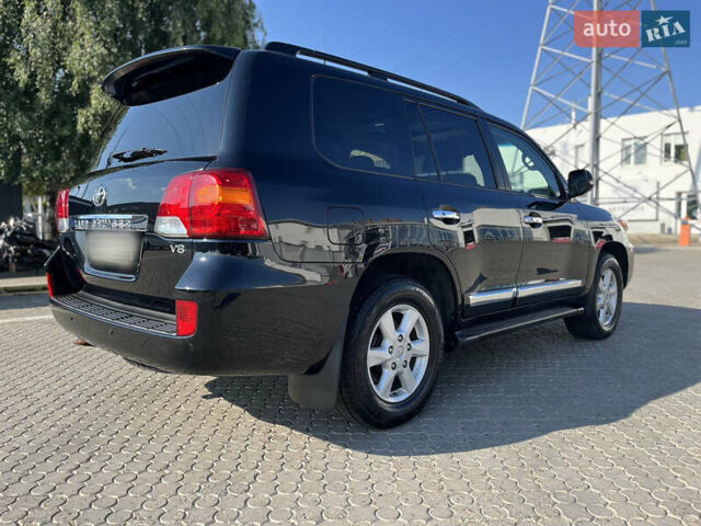 Черный Тойота Ленд Крузер, объемом двигателя 4.5 л и пробегом 60 тыс. км за 44000 $, фото 3 на Automoto.ua