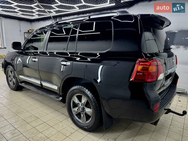 Черный Тойота Ленд Крузер, объемом двигателя 4.5 л и пробегом 318 тыс. км за 28990 $, фото 8 на Automoto.ua