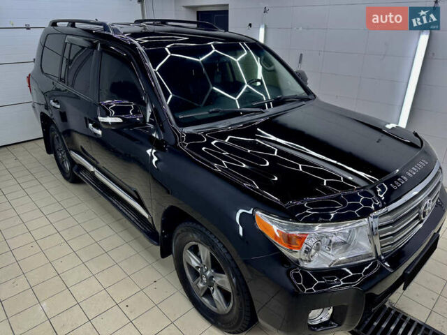 Черный Тойота Ленд Крузер, объемом двигателя 4.5 л и пробегом 318 тыс. км за 28990 $, фото 6 на Automoto.ua