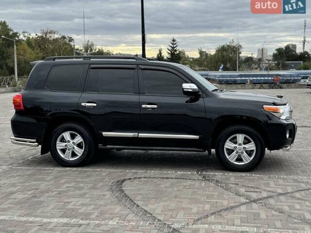 Черный Тойота Ленд Крузер, объемом двигателя 4.5 л и пробегом 130 тыс. км за 50000 $, фото 2 на Automoto.ua