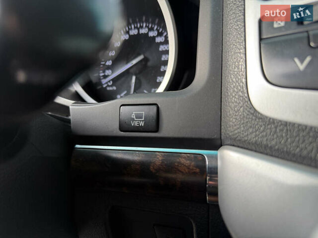 Черный Тойота Ленд Крузер, объемом двигателя 0 л и пробегом 219 тыс. км за 29600 $, фото 68 на Automoto.ua