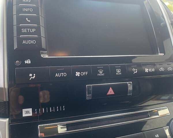 Черный Тойота Ленд Крузер, объемом двигателя 4.46 л и пробегом 285 тыс. км за 38000 $, фото 9 на Automoto.ua