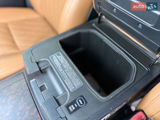 Черный Тойота Ленд Крузер, объемом двигателя 0 л и пробегом 219 тыс. км за 29600 $, фото 80 на Automoto.ua