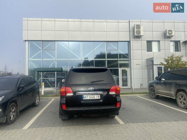 Черный Тойота Ленд Крузер, объемом двигателя 4.46 л и пробегом 285 тыс. км за 38000 $, фото 1 на Automoto.ua