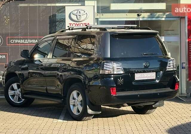 Черный Тойота Ленд Крузер, объемом двигателя 4.46 л и пробегом 268 тыс. км за 33900 $, фото 1 на Automoto.ua