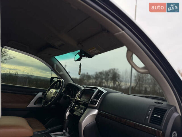 Черный Тойота Ленд Крузер, объемом двигателя 0 л и пробегом 219 тыс. км за 29600 $, фото 17 на Automoto.ua