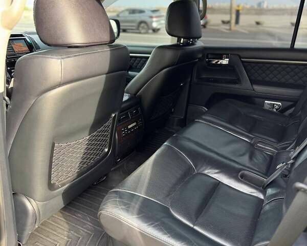 Черный Тойота Ленд Крузер, объемом двигателя 4.5 л и пробегом 189 тыс. км за 34000 $, фото 4 на Automoto.ua