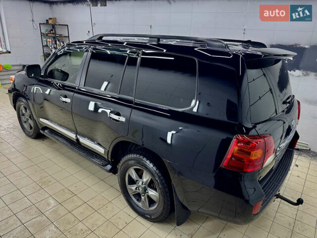 Черный Тойота Ленд Крузер, объемом двигателя 4.5 л и пробегом 318 тыс. км за 28990 $, фото 7 на Automoto.ua