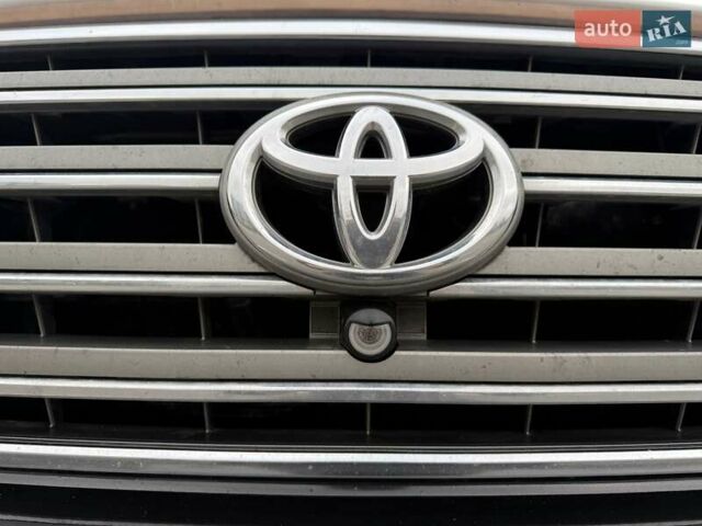 Черный Тойота Ленд Крузер, объемом двигателя 4.46 л и пробегом 300 тыс. км за 26300 $, фото 44 на Automoto.ua