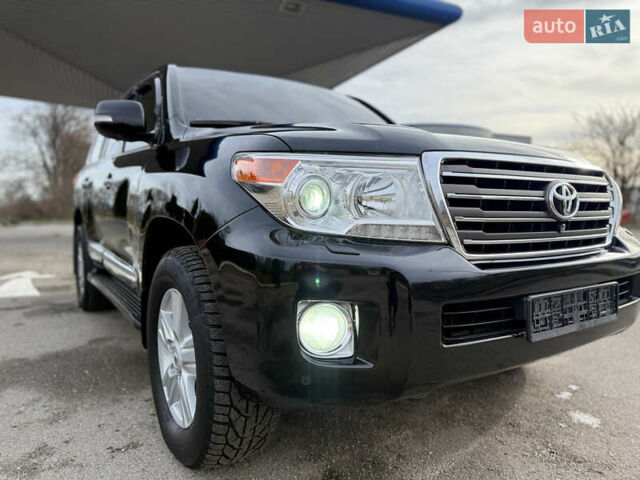 Черный Тойота Ленд Крузер, объемом двигателя 0 л и пробегом 219 тыс. км за 29600 $, фото 85 на Automoto.ua