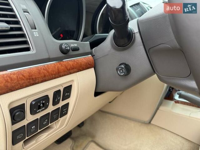 Черный Тойота Ленд Крузер, объемом двигателя 4.46 л и пробегом 300 тыс. км за 26300 $, фото 35 на Automoto.ua