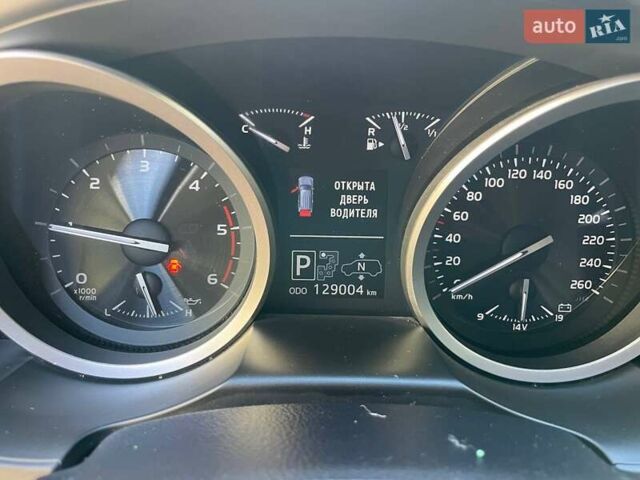 Черный Тойота Ленд Крузер, объемом двигателя 4.46 л и пробегом 129 тыс. км за 41000 $, фото 26 на Automoto.ua