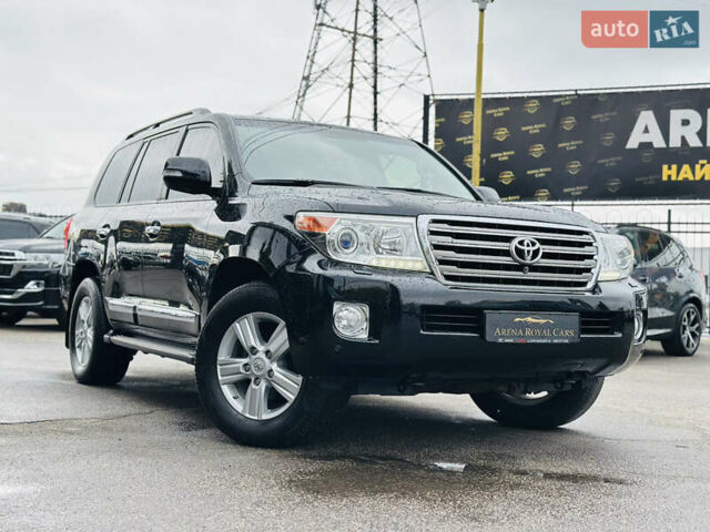 Черный Тойота Ленд Крузер, объемом двигателя 4.61 л и пробегом 197 тыс. км за 34500 $, фото 2 на Automoto.ua