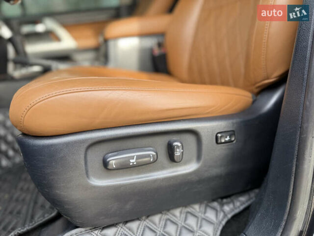 Черный Тойота Ленд Крузер, объемом двигателя 0 л и пробегом 219 тыс. км за 29600 $, фото 47 на Automoto.ua