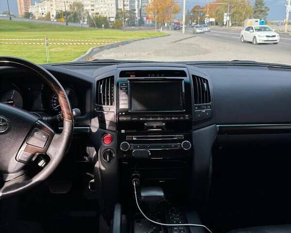 Черный Тойота Ленд Крузер, объемом двигателя 4.5 л и пробегом 189 тыс. км за 34000 $, фото 5 на Automoto.ua