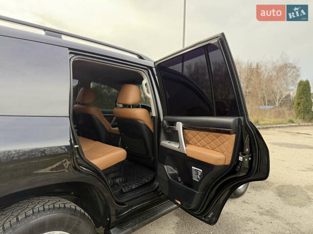 Черный Тойота Ленд Крузер, объемом двигателя 0 л и пробегом 219 тыс. км за 29600 $, фото 20 на Automoto.ua