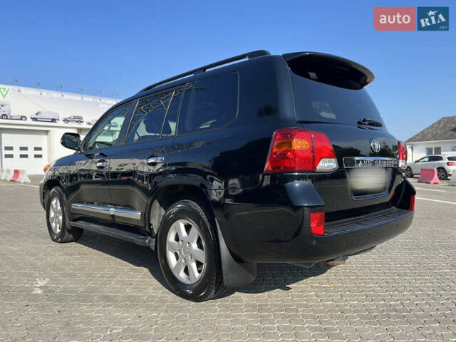 Черный Тойота Ленд Крузер, объемом двигателя 4.5 л и пробегом 60 тыс. км за 44000 $, фото 5 на Automoto.ua