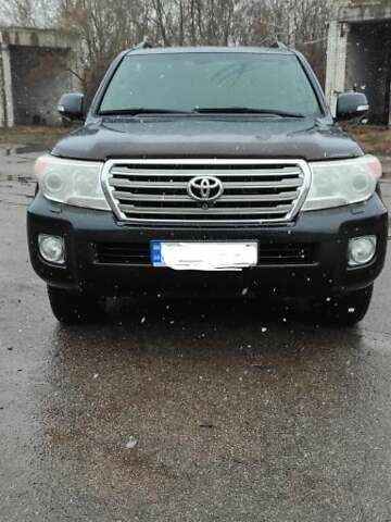 Черный Тойота Ленд Крузер, объемом двигателя 4.5 л и пробегом 212 тыс. км за 42000 $, фото 2 на Automoto.ua