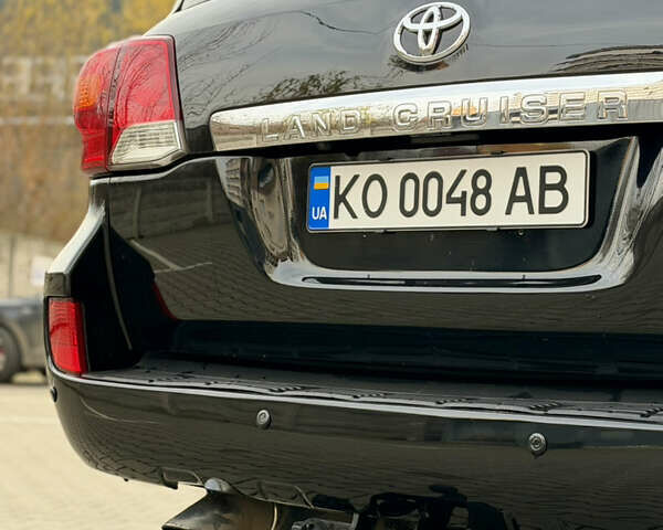 Черный Тойота Ленд Крузер, объемом двигателя 4.5 л и пробегом 274 тыс. км за 31500 $, фото 9 на Automoto.ua
