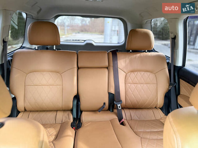 Черный Тойота Ленд Крузер, объемом двигателя 0 л и пробегом 219 тыс. км за 29600 $, фото 83 на Automoto.ua