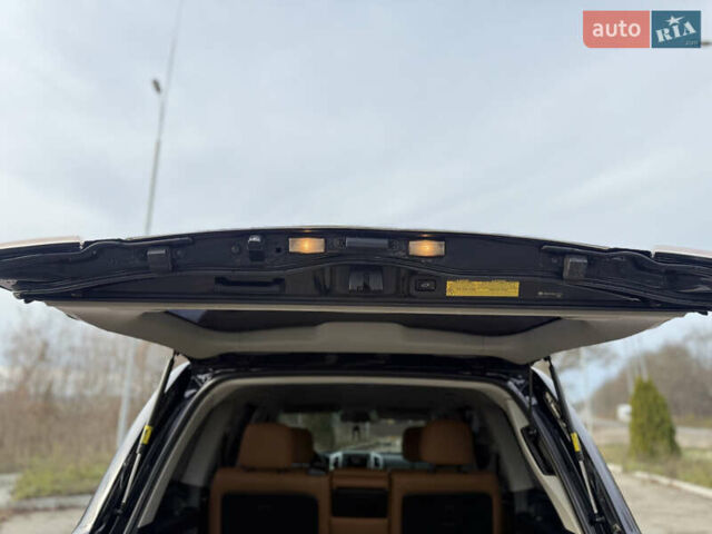 Черный Тойота Ленд Крузер, объемом двигателя 0 л и пробегом 219 тыс. км за 29600 $, фото 28 на Automoto.ua