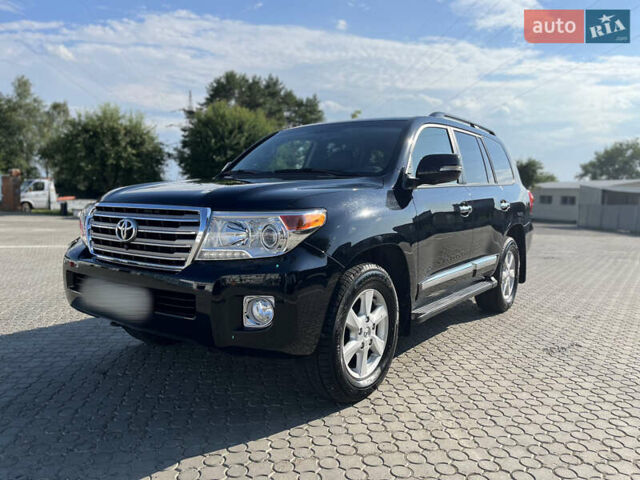 Черный Тойота Ленд Крузер, объемом двигателя 4.5 л и пробегом 60 тыс. км за 44000 $, фото 2 на Automoto.ua