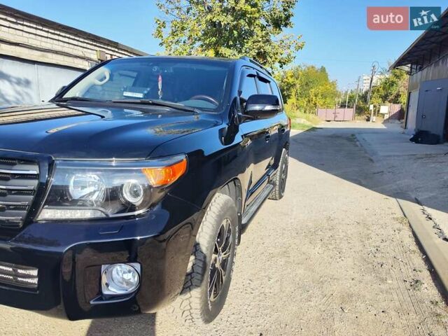 Черный Тойота Ленд Крузер, объемом двигателя 4.5 л и пробегом 175 тыс. км за 39000 $, фото 6 на Automoto.ua