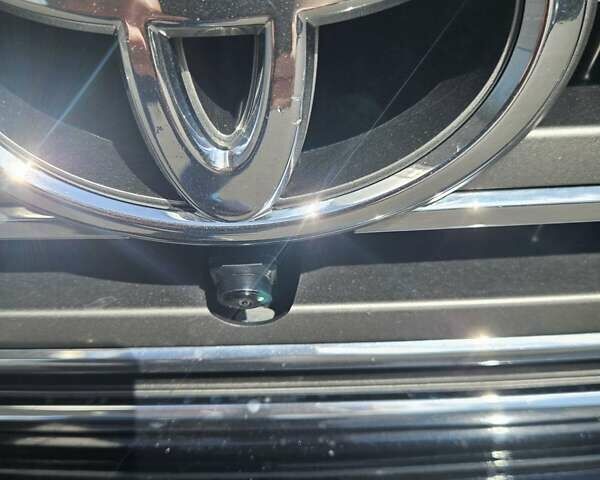 Черный Тойота Ленд Крузер, объемом двигателя 4.46 л и пробегом 246 тыс. км за 33500 $, фото 7 на Automoto.ua