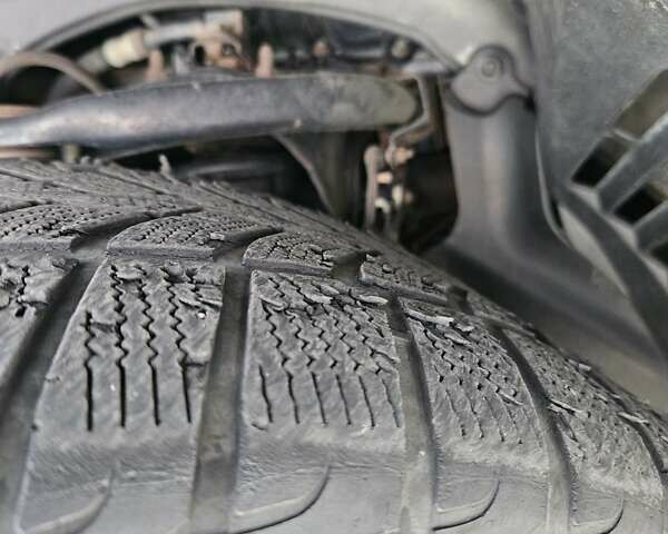 Черный Тойота Ленд Крузер, объемом двигателя 4.46 л и пробегом 246 тыс. км за 33500 $, фото 19 на Automoto.ua