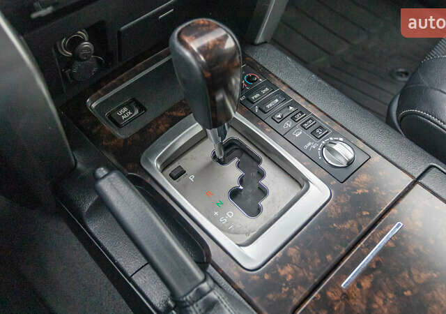 Черный Тойота Ленд Крузер, объемом двигателя 4.46 л и пробегом 93 тыс. км за 40000 $, фото 27 на Automoto.ua