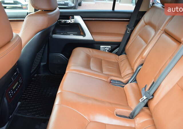 Черный Тойота Ленд Крузер, объемом двигателя 4.46 л и пробегом 155 тыс. км за 37600 $, фото 10 на Automoto.ua