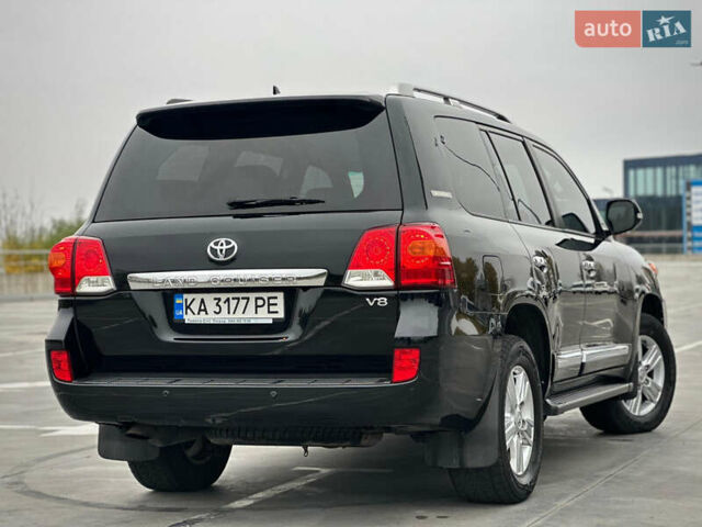 Черный Тойота Ленд Крузер, объемом двигателя 4.46 л и пробегом 350 тыс. км за 34800 $, фото 12 на Automoto.ua