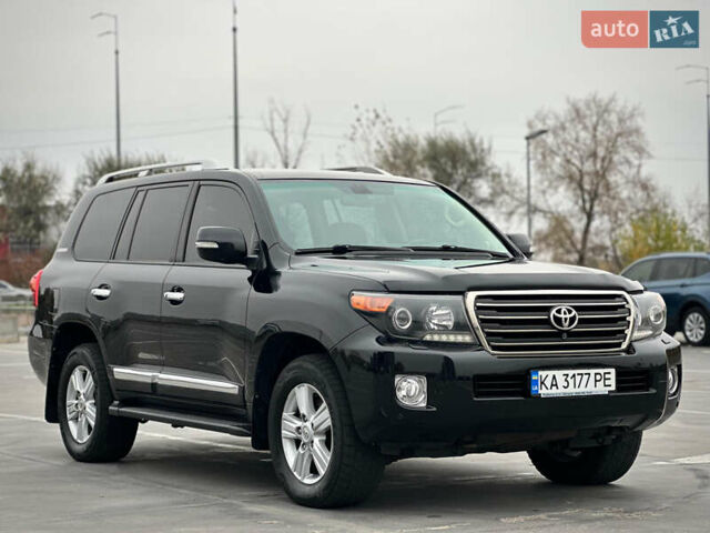 Черный Тойота Ленд Крузер, объемом двигателя 4.46 л и пробегом 350 тыс. км за 34800 $, фото 34 на Automoto.ua