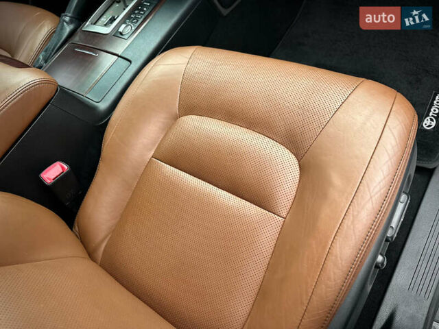 Черный Тойота Ленд Крузер, объемом двигателя 4.46 л и пробегом 350 тыс. км за 34800 $, фото 59 на Automoto.ua