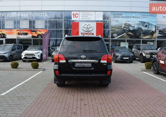 Черный Тойота Ленд Крузер, объемом двигателя 4.46 л и пробегом 155 тыс. км за 37600 $, фото 3 на Automoto.ua