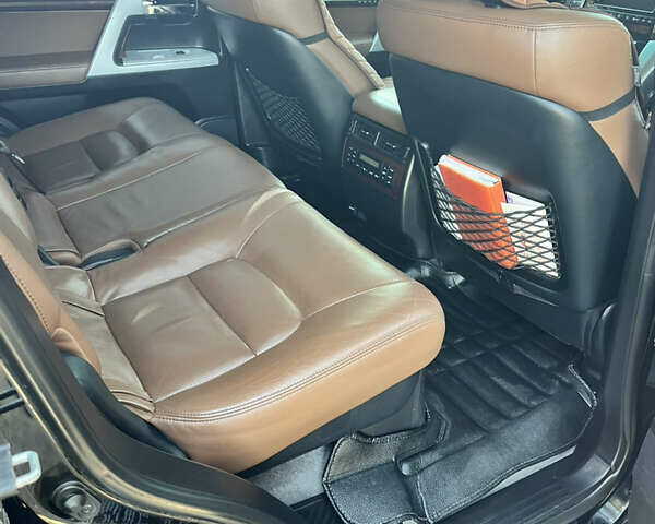 Черный Тойота Ленд Крузер, объемом двигателя 4.46 л и пробегом 258 тыс. км за 35500 $, фото 4 на Automoto.ua