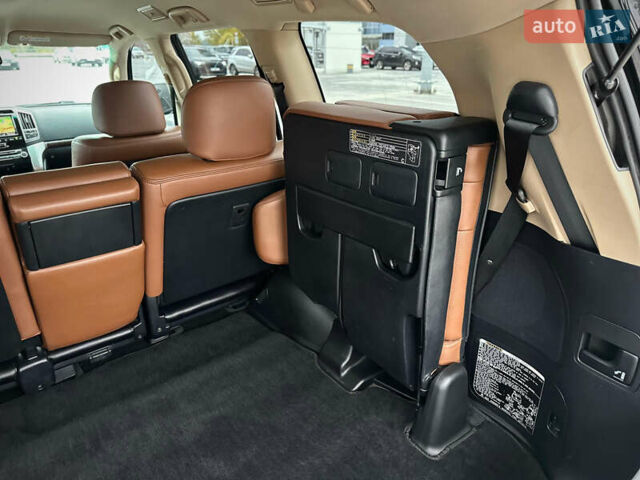 Черный Тойота Ленд Крузер, объемом двигателя 4.46 л и пробегом 350 тыс. км за 34800 $, фото 41 на Automoto.ua